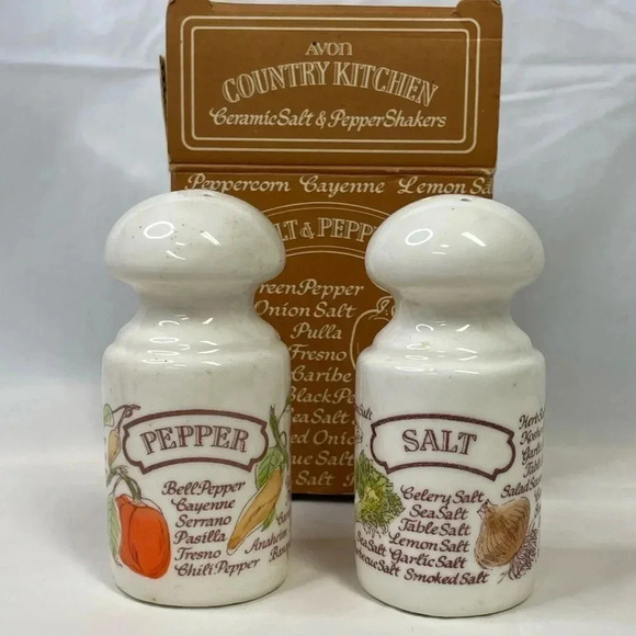 VINTAGE AVON Country Kitchen Ceramic Salt & Pepper Shakers - In Box 1980 - Picture 1 of 5